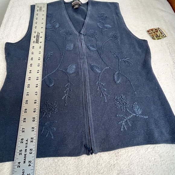 Woolrich Womens Walnut Hill Vest XL Lapis Blue Floral Embroidered Zip V-Neck New - Picture 8 of 8